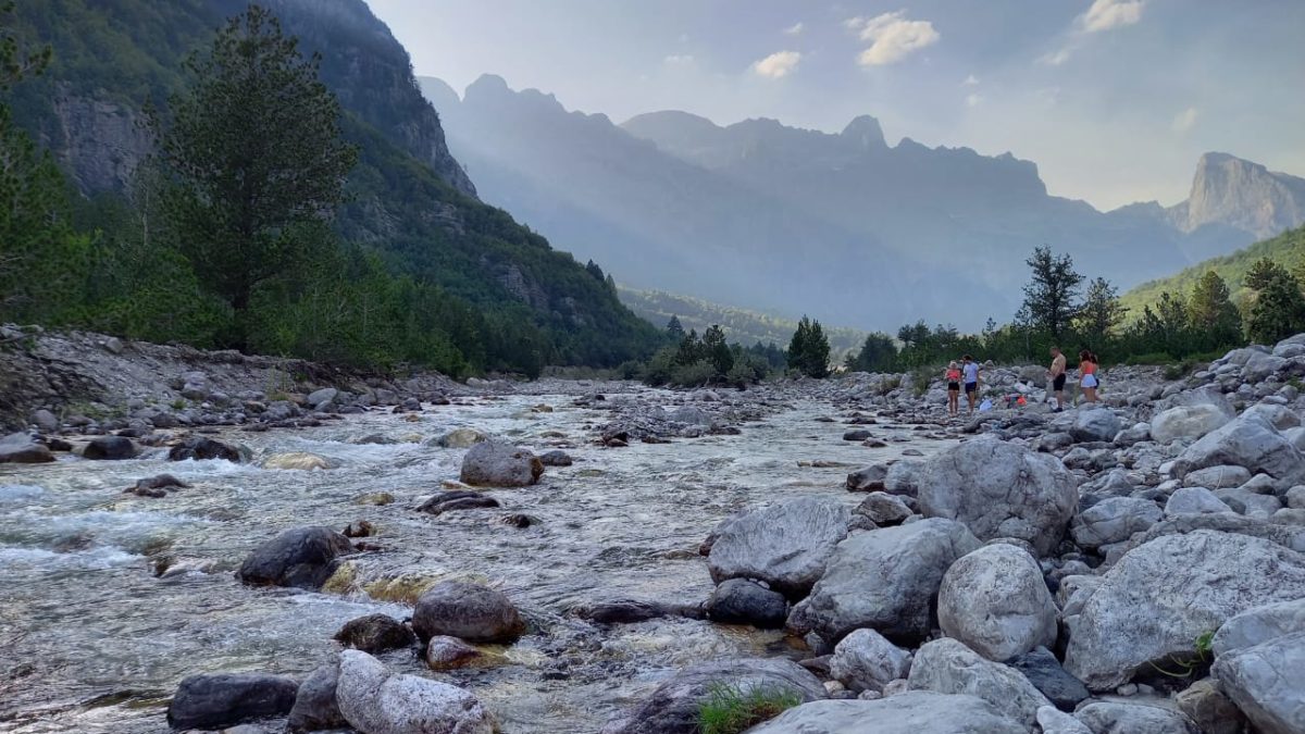 Remote work destinations in Albania